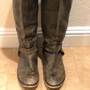 By Bronx Distressed boots